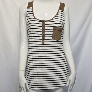 Chic Tank Top By Fashion On Earth Size Medium